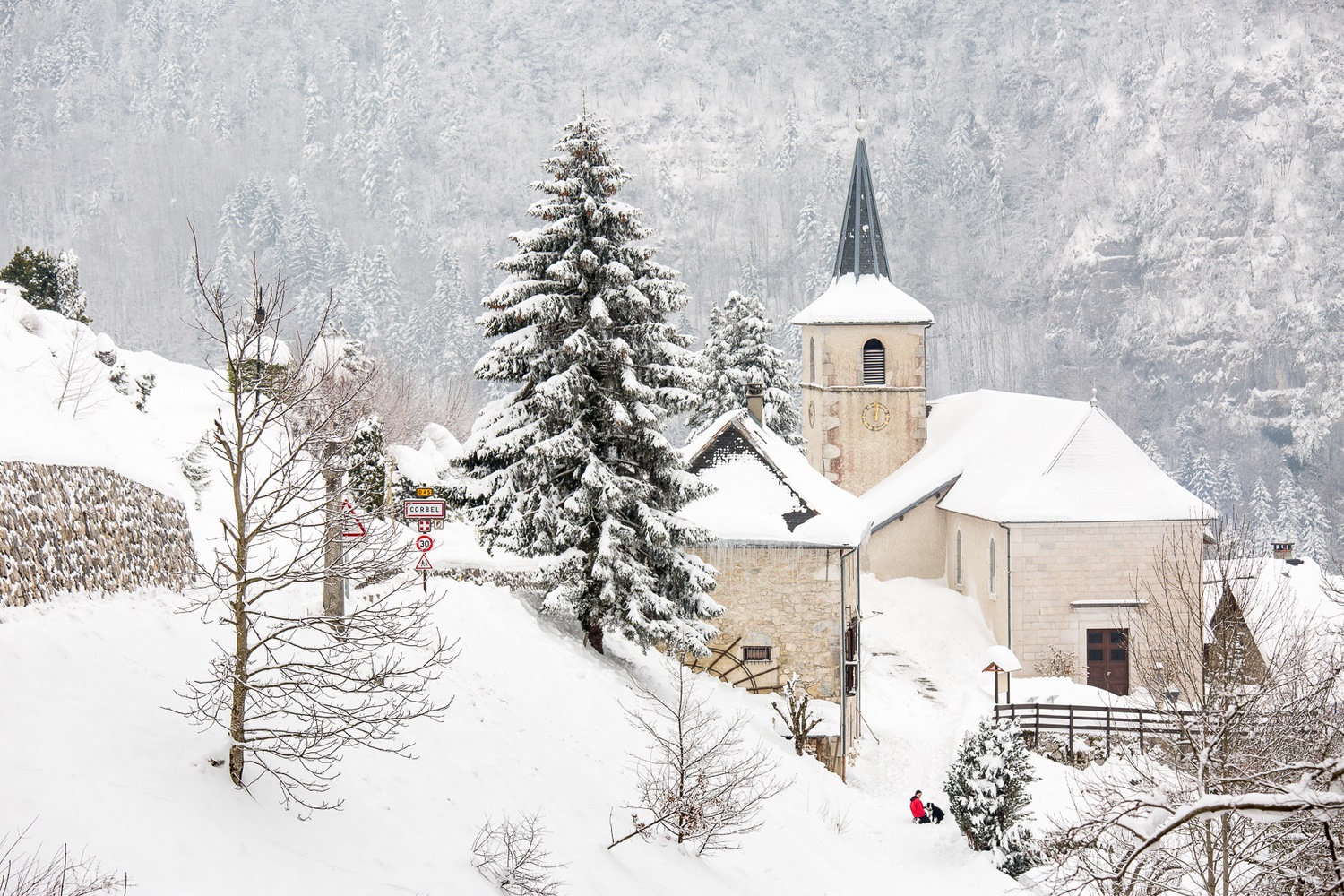 village de Chartreuse en hiver, pendant un stage photo en montagne