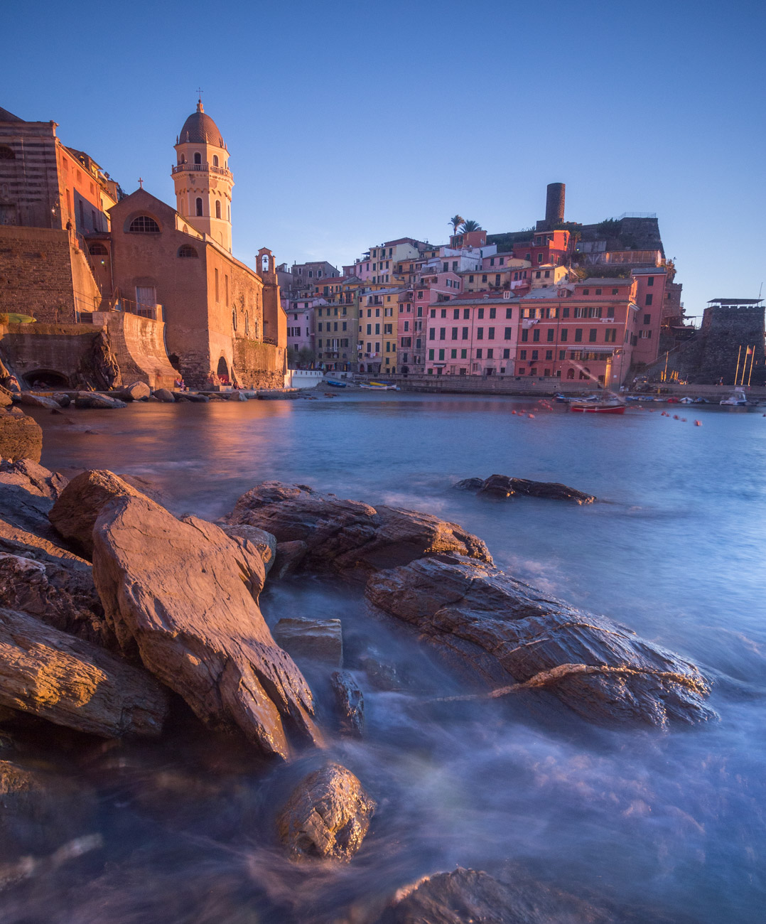 Soleil couchant sur Vernazza