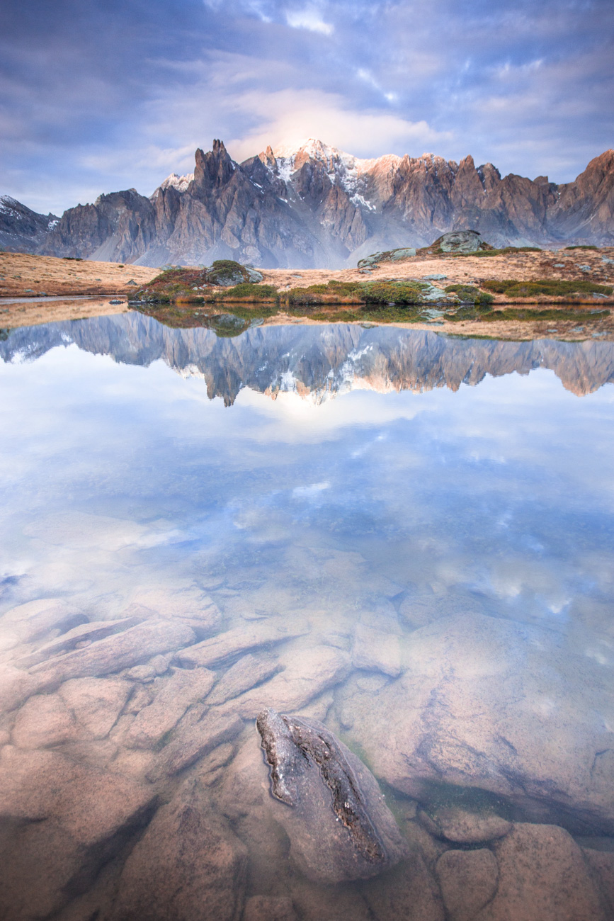 Reflets sur le lac rond depuis la Clarée