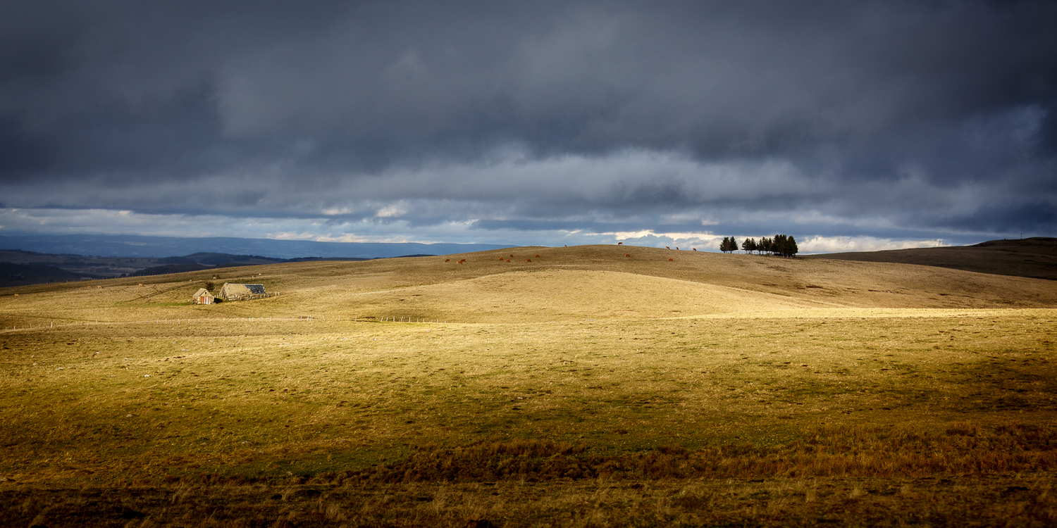 Montagnes d'Aubrac en automne pendant un stage photo