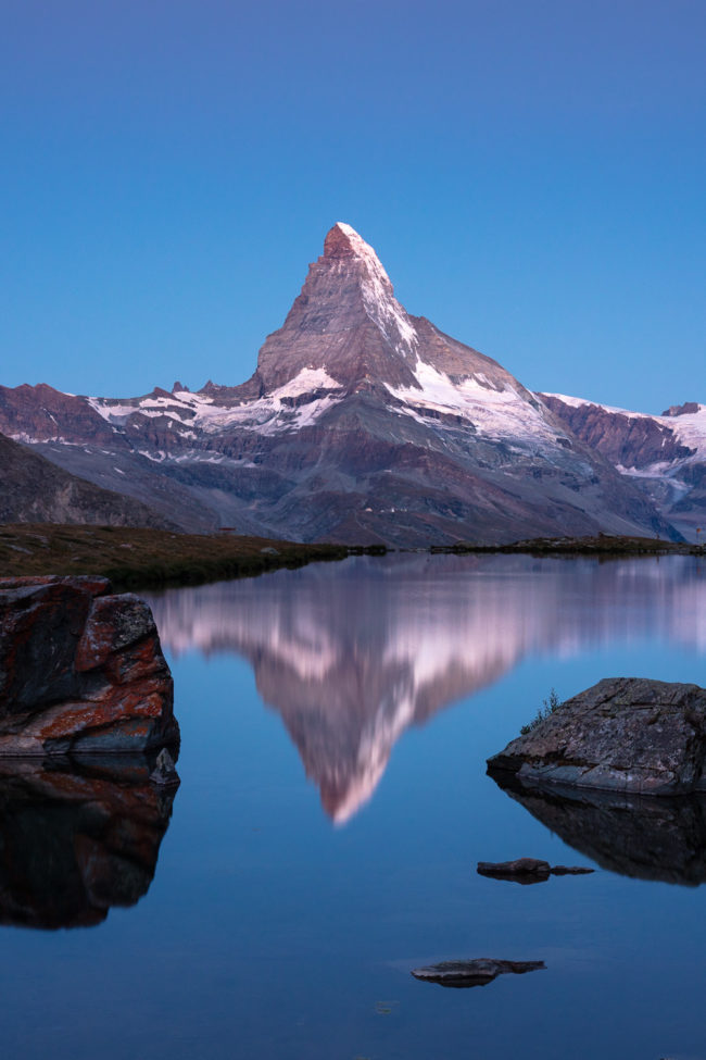 le Cervin et son reflet dans le Stellisee, au dessus de Zermatt