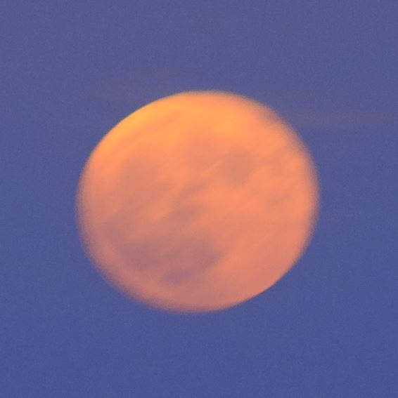 lune floue, tutoriel photo de pleine lune