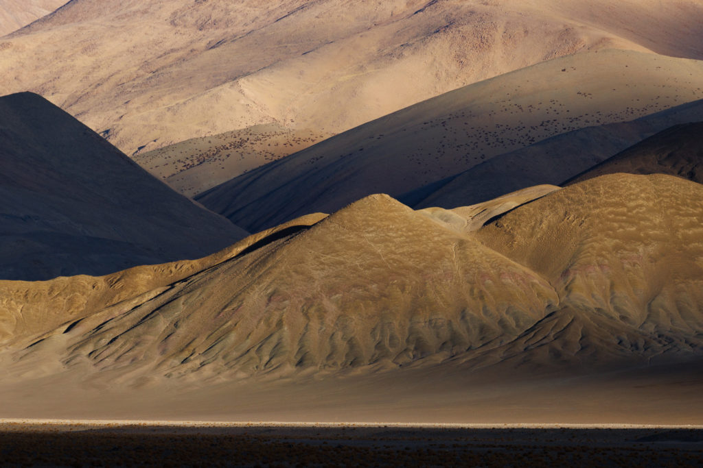 paysages arides du Chang Tang, durant un voyage photo au Ladakh